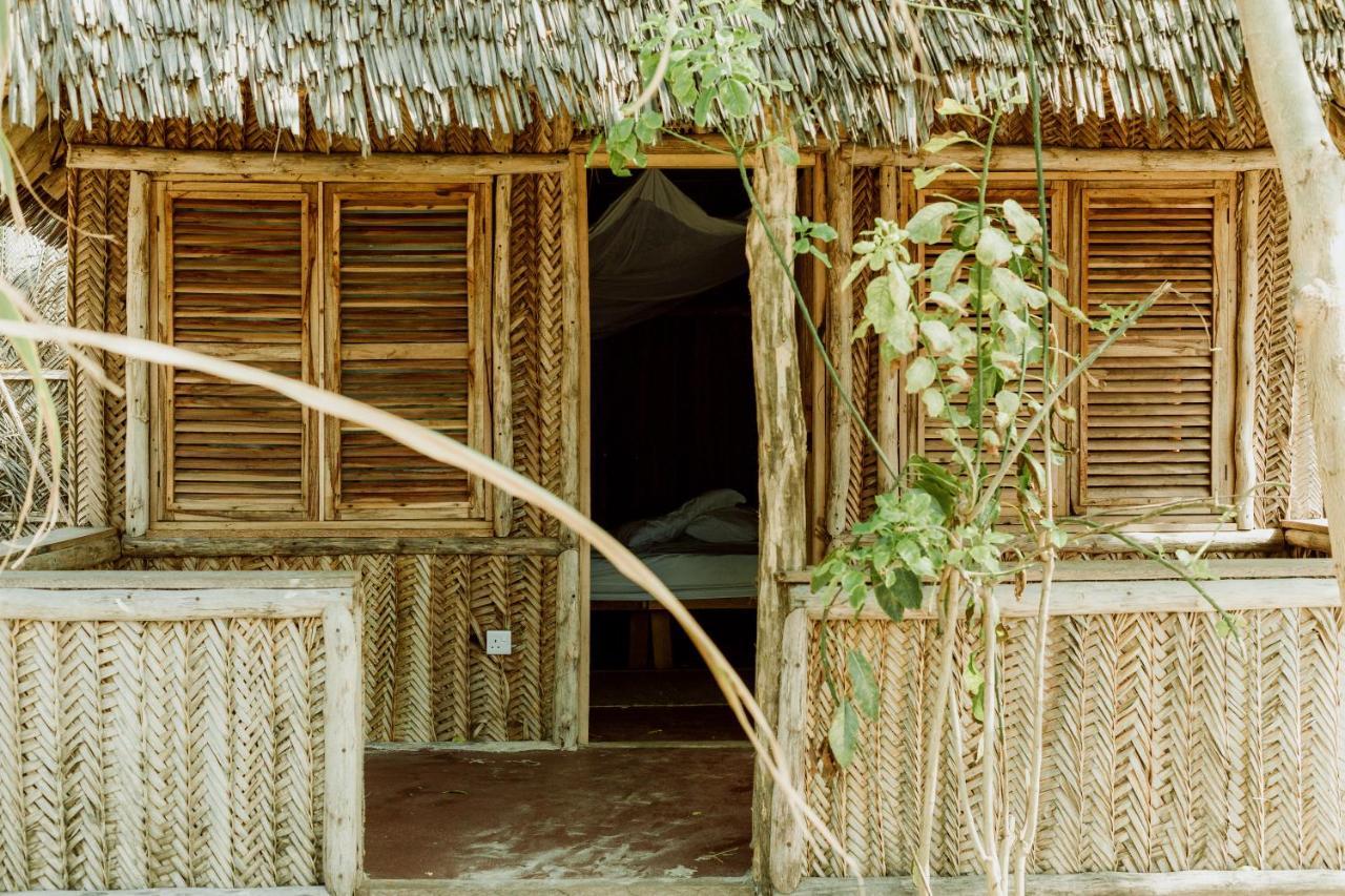 Ushongo Beach Bandas Pangani Luaran gambar