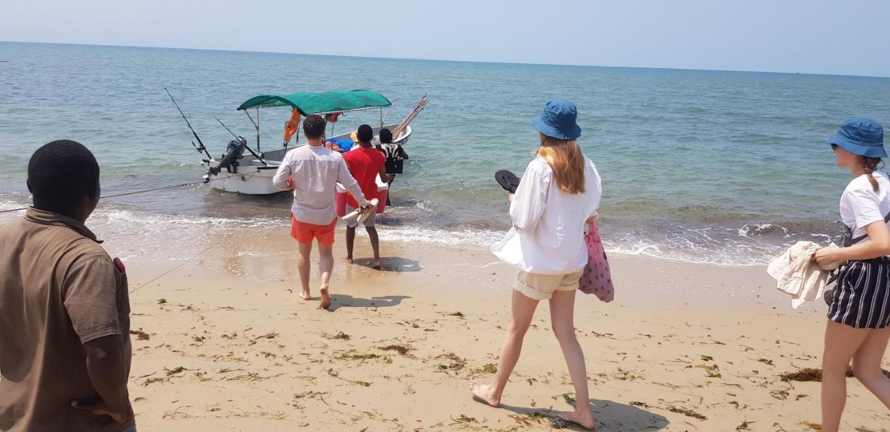 Ushongo Beach Bandas Pangani Luaran gambar