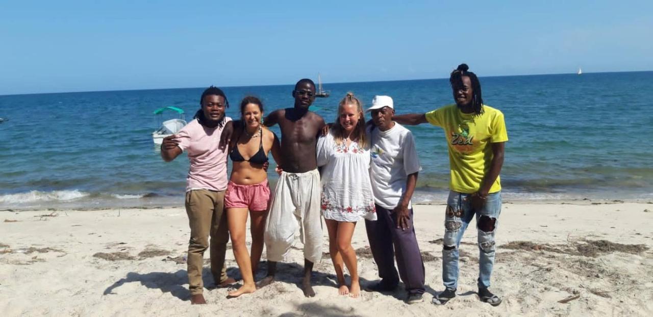 Ushongo Beach Bandas Pangani Luaran gambar