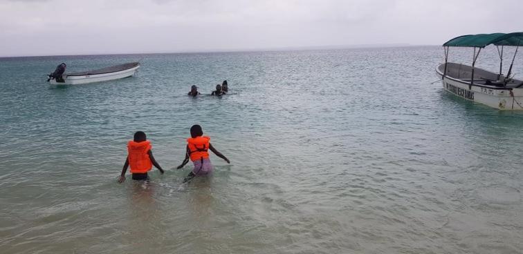 Ushongo Beach Bandas Pangani Luaran gambar
