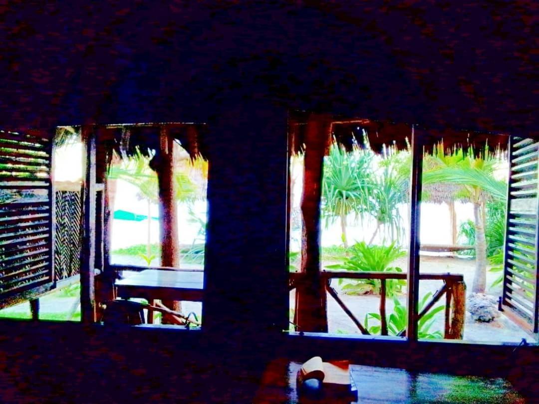 Ushongo Beach Bandas Pangani Luaran gambar