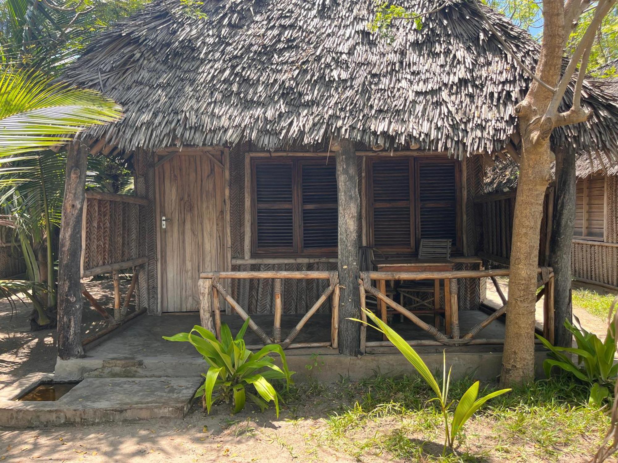 Ushongo Beach Bandas Pangani Luaran gambar